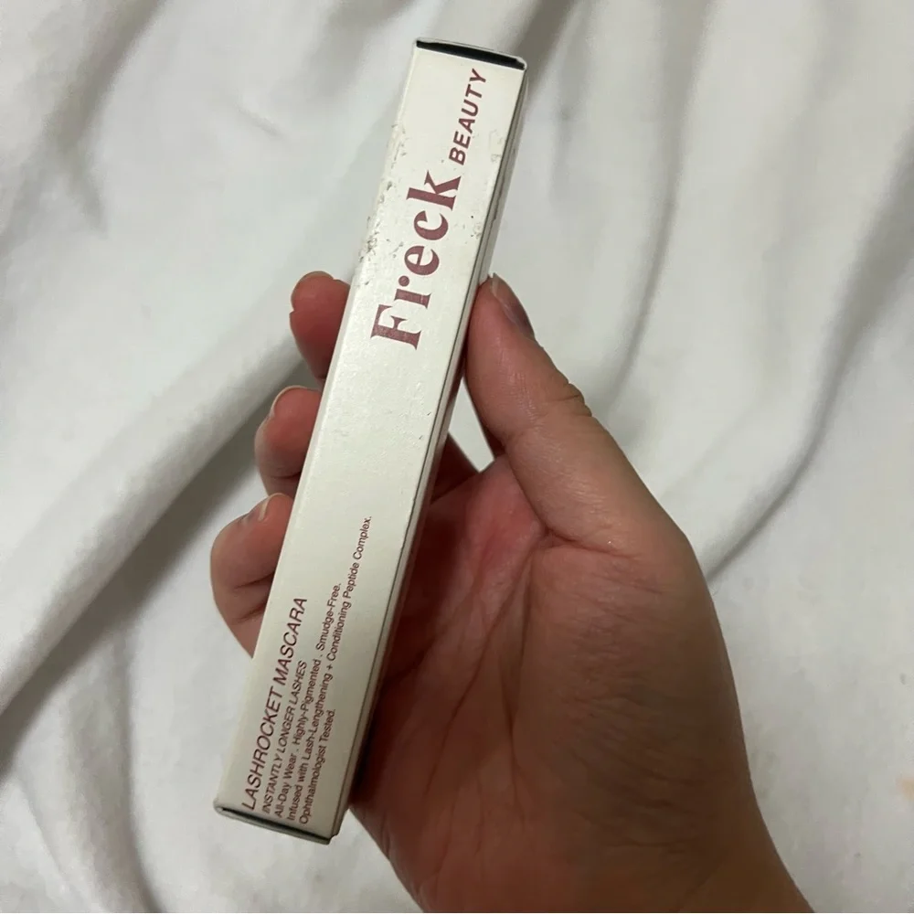 Freck Beauty LASHROCKET Mascara black July sale